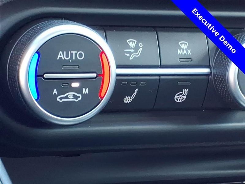 New 2025 Alfa Romeo Giulia RwdImage 21