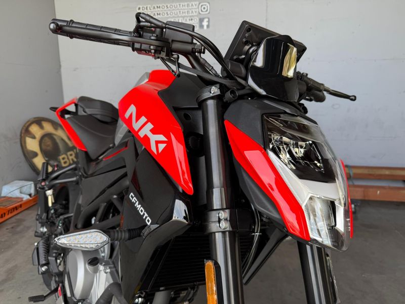 New 2025 CFMOTO 300NK Image 11