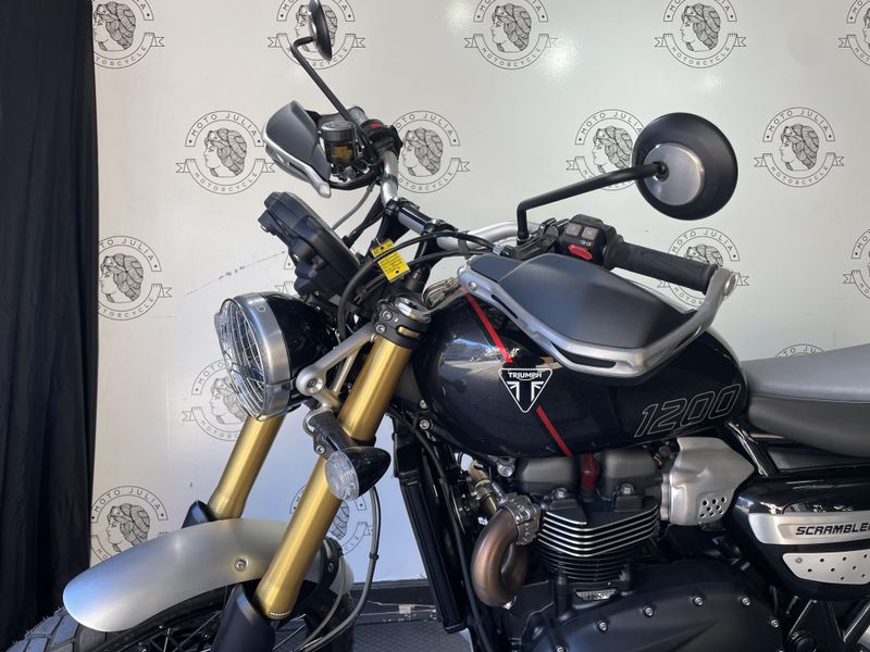 2025 Triumph SCRAMBLER 1200 XE