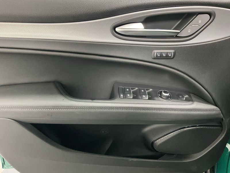 New 2026 Alfa Romeo Stelvio AwdImage 16