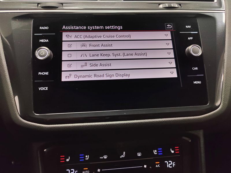 Used 2024 Volkswagen Tiguan AWD SEL R-Line w/Sunroof/NavImage 12