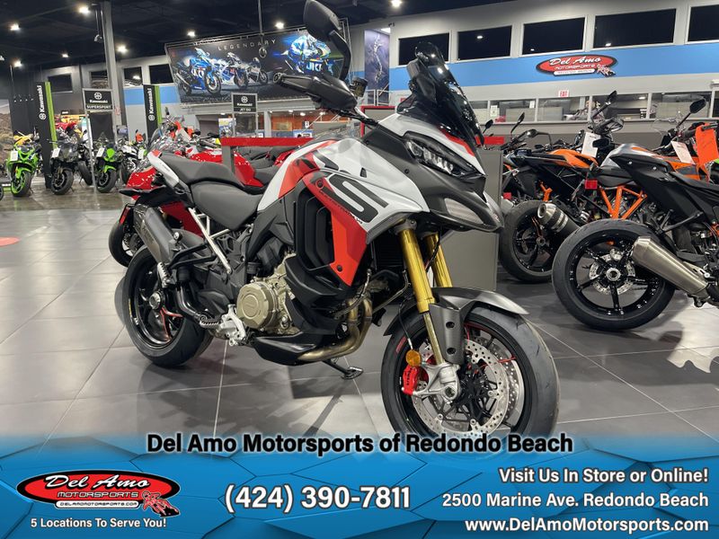 2024 Ducati MULTISTRADA V4 RS Image 3