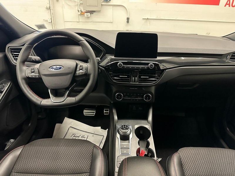 2024 Ford Escape ST-LineImage 24