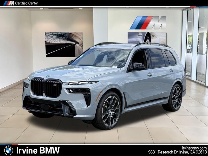 2025 BMW X7 M60iImage 1