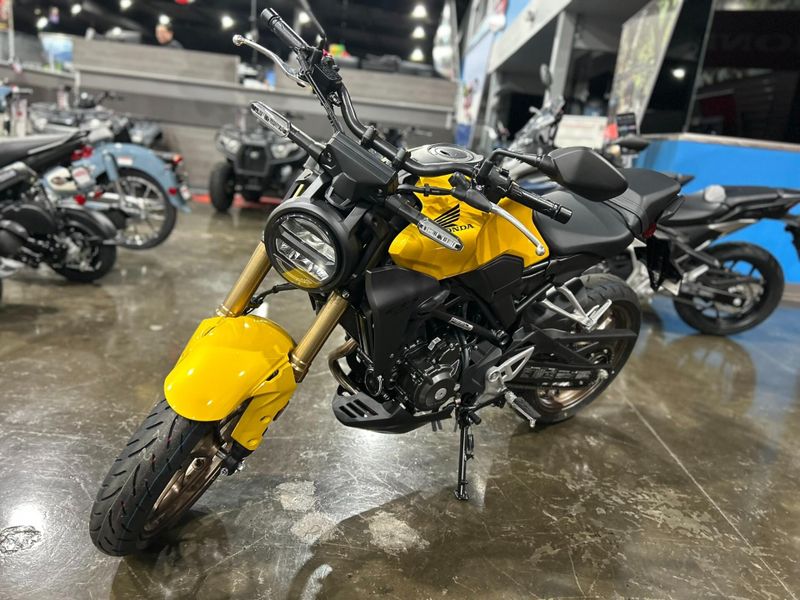 New 2025 Honda CB300R ABS Image 17