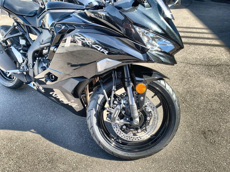 New 2026 Kawasaki NINJA ZX-4R ABS Image 11