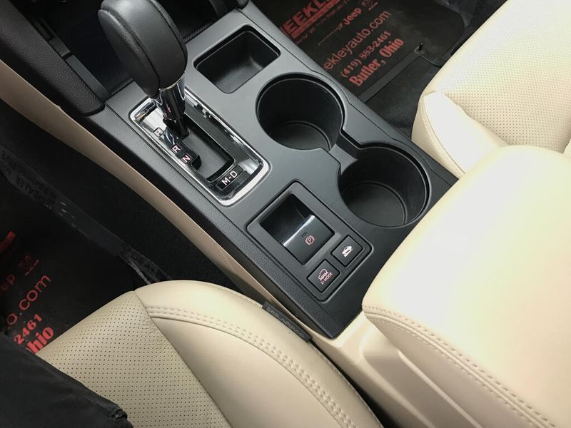 Used 2019 Subaru Outback LimitedImage 8