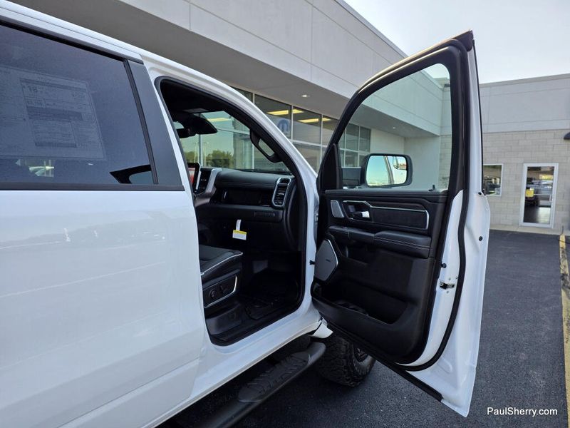 New 2026 RAM 1500 Laramie Crew Cab 4x4 5'7' Box