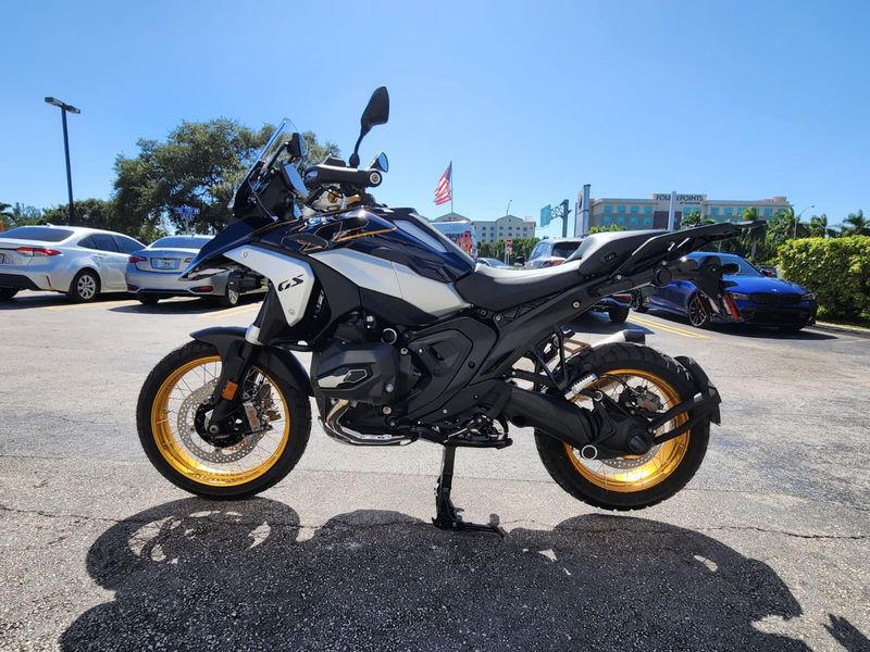 2026 BMW R 1300 GSImage 5