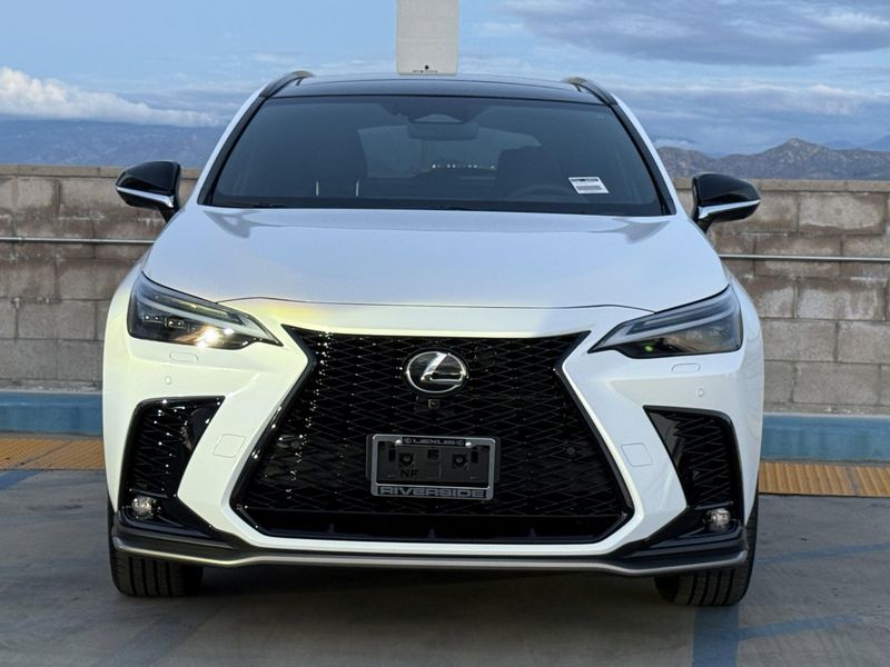 New 2026 Lexus NX 350h F SPORT HandlingImage 6