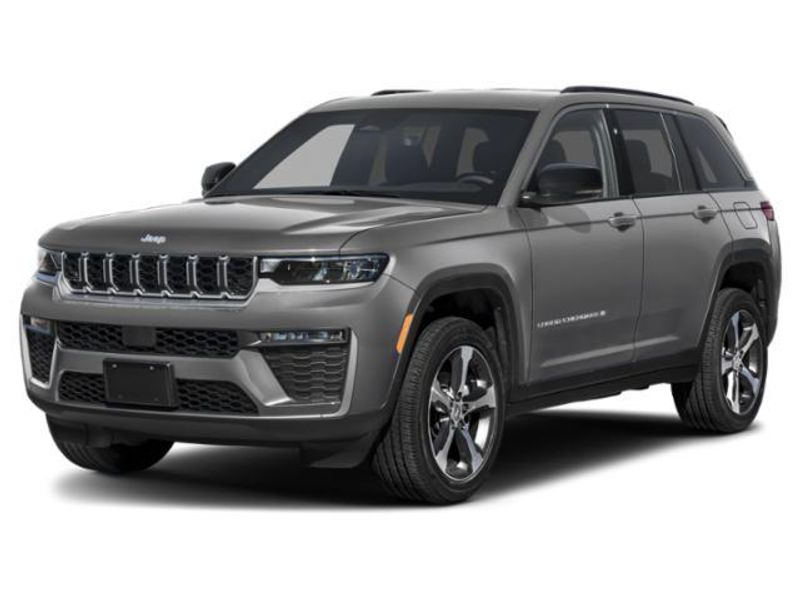 New 2027 Jeep Grand Cherokee Laredo AltitudeImage 1