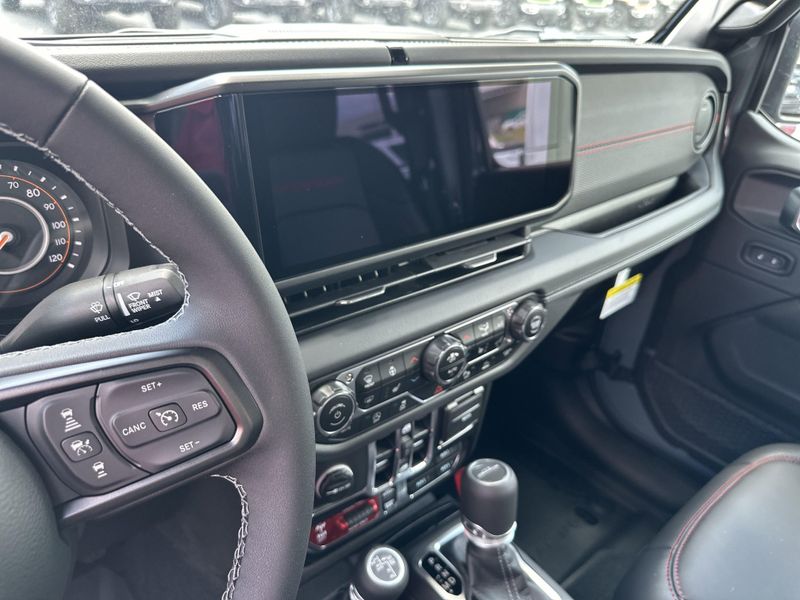 New 2025 Jeep Gladiator Rubicon X 4x4Image 26