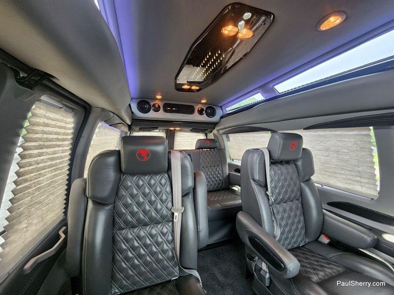 2023 GMC Savana Cargo Image 39