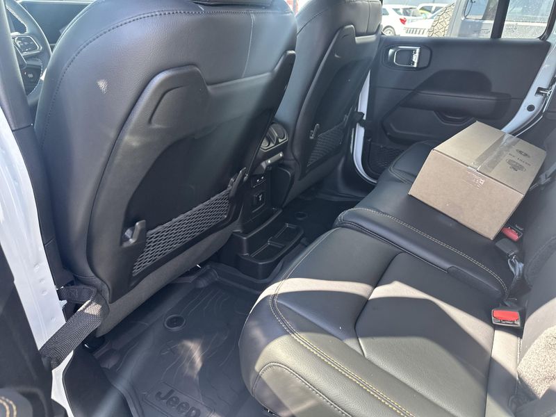 2025 Jeep Wrangler 4-door SaharaImage 14