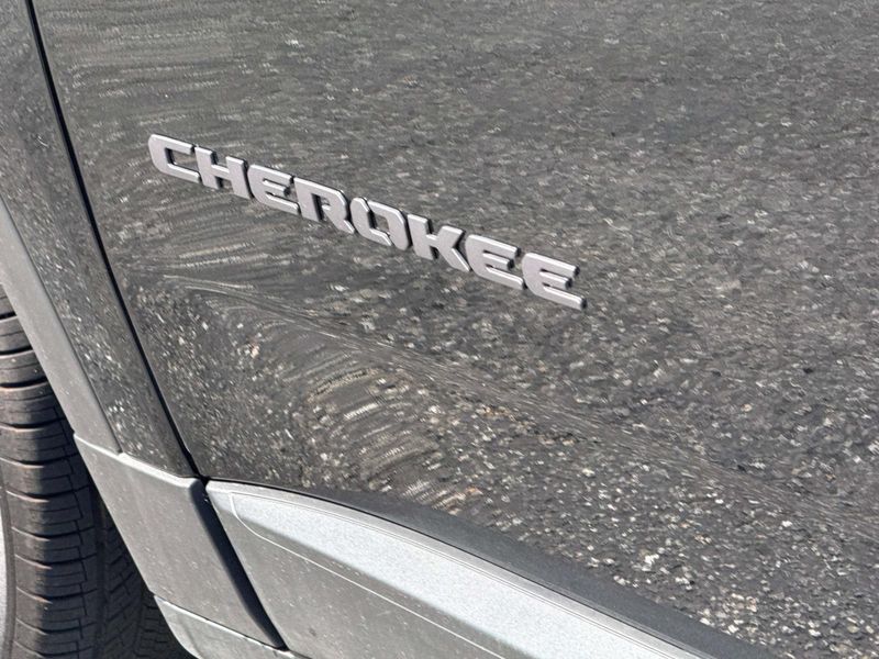 New 2026 Jeep Cherokee Limited 4x4