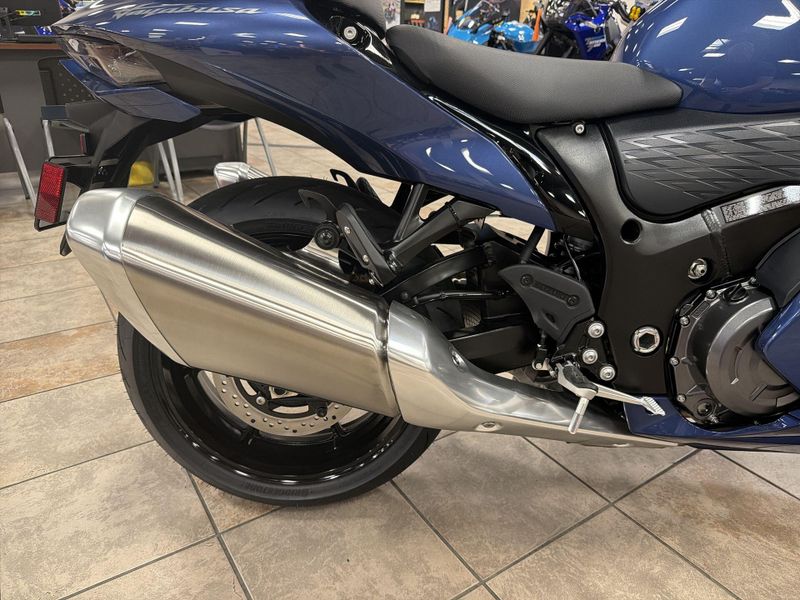 New 2027 Suzuki Hayabusa Image 21