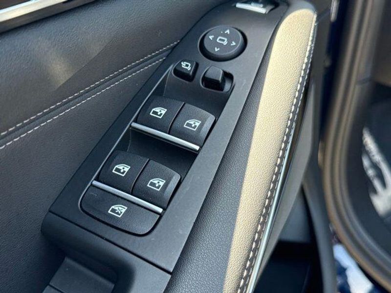 Used 2024 BMW X5 sDrive40iImage 19