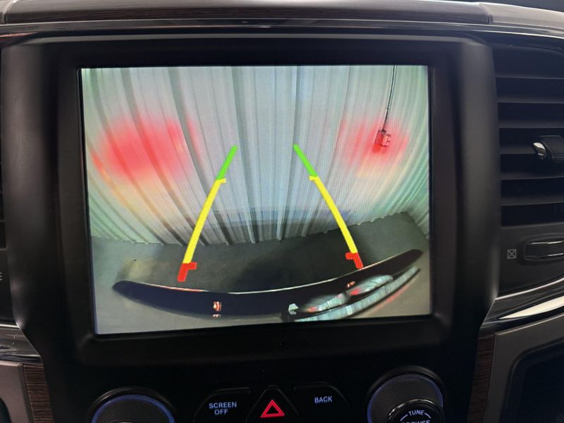 Used 2018 RAM 1500 LaramieImage 10