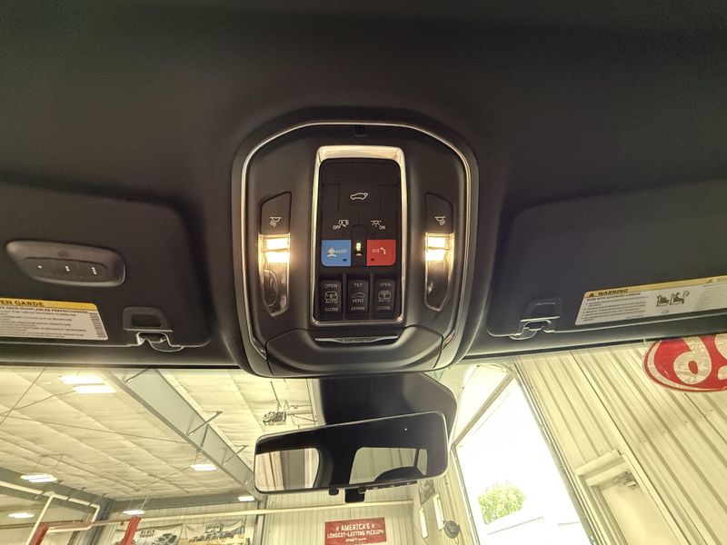 New 2026 Jeep Grand Cherokee L 85th Anniversary EditionImage 24