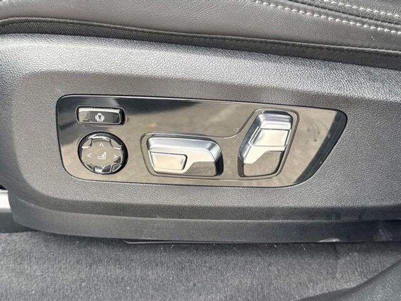 Used 2024 BMW X7 xDrive40iImage 21
