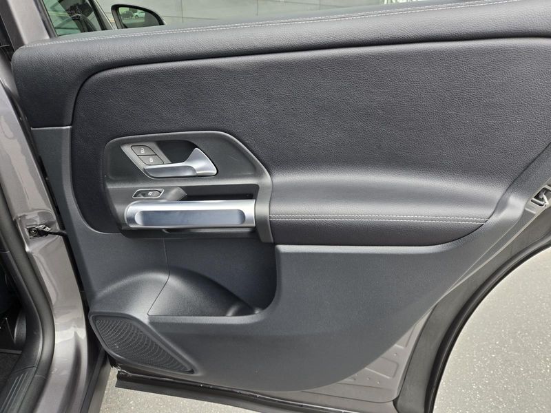 Used 2022 Mercedes-Benz GLB 250 4MATIC SUV