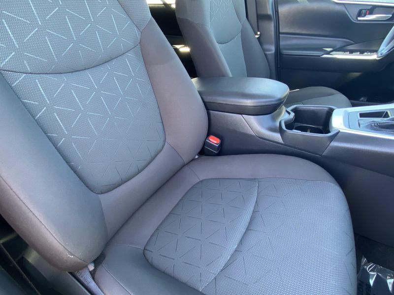 2023 Toyota RAV4 XLEImage 13