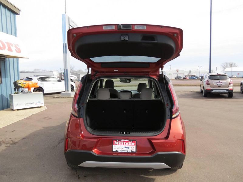 2023 Kia Soul LX 4dr CrossoverImage 28
