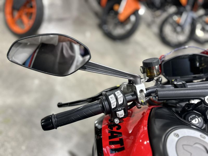 2025 Ducati MONSTER SP Image 16