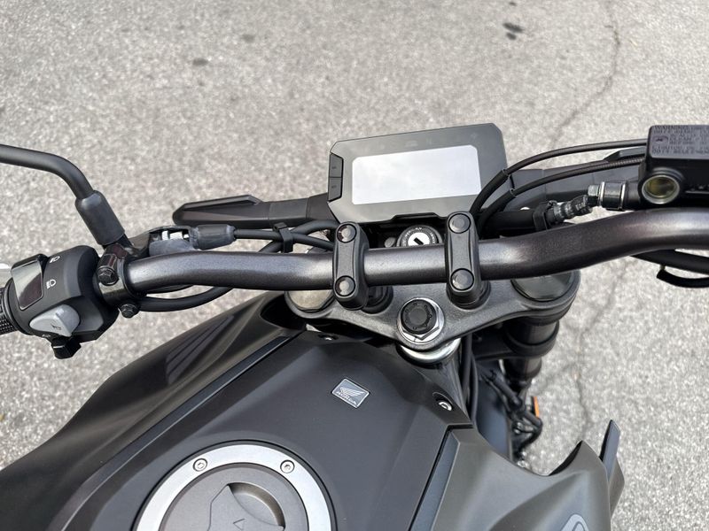 New 2025 Honda CB300R ABS Image 12