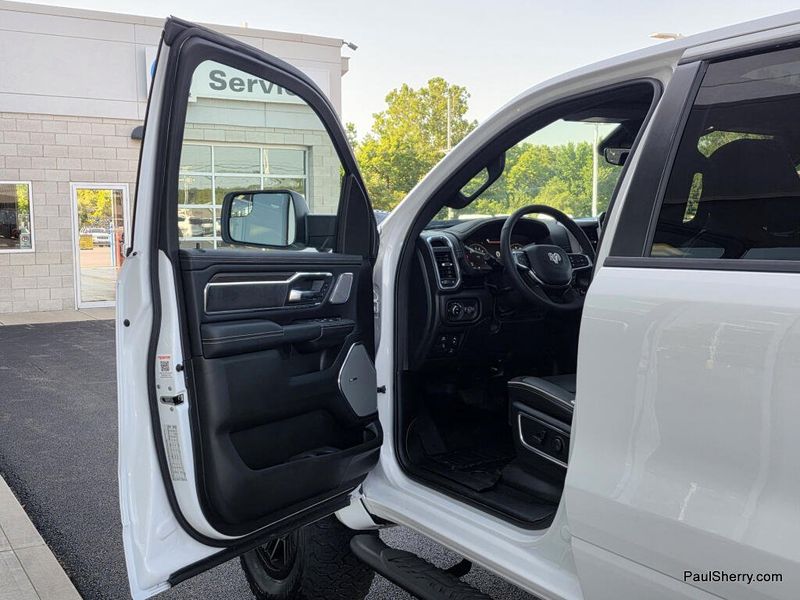 New 2026 RAM 1500 Laramie Crew Cab 4x4 5'7' Box