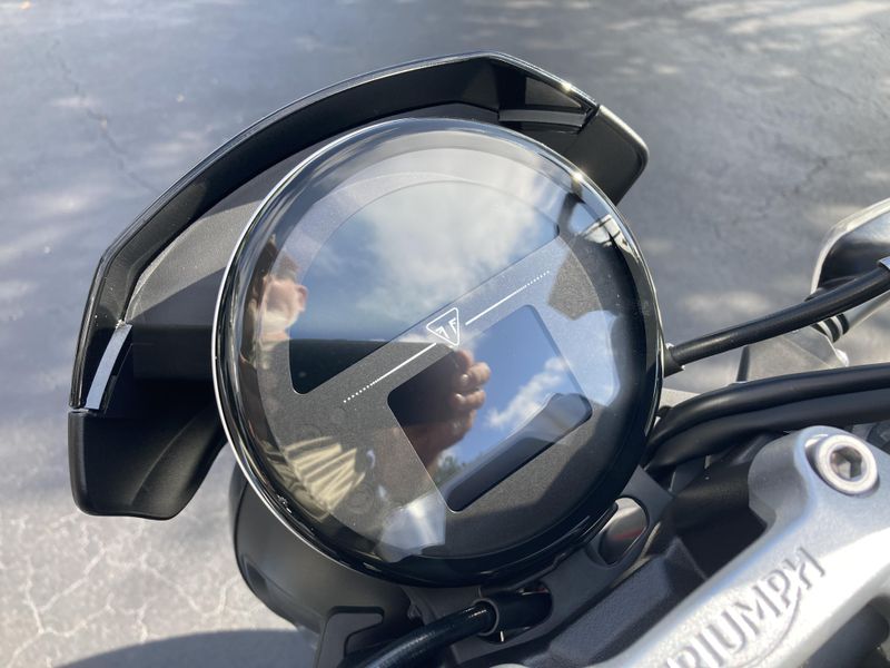 2026 Triumph Trident 660 Triple Tribute 