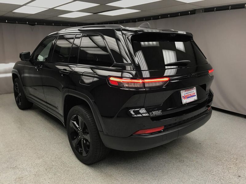 Used 2024 Jeep Grand Cherokee LimitedImage 20