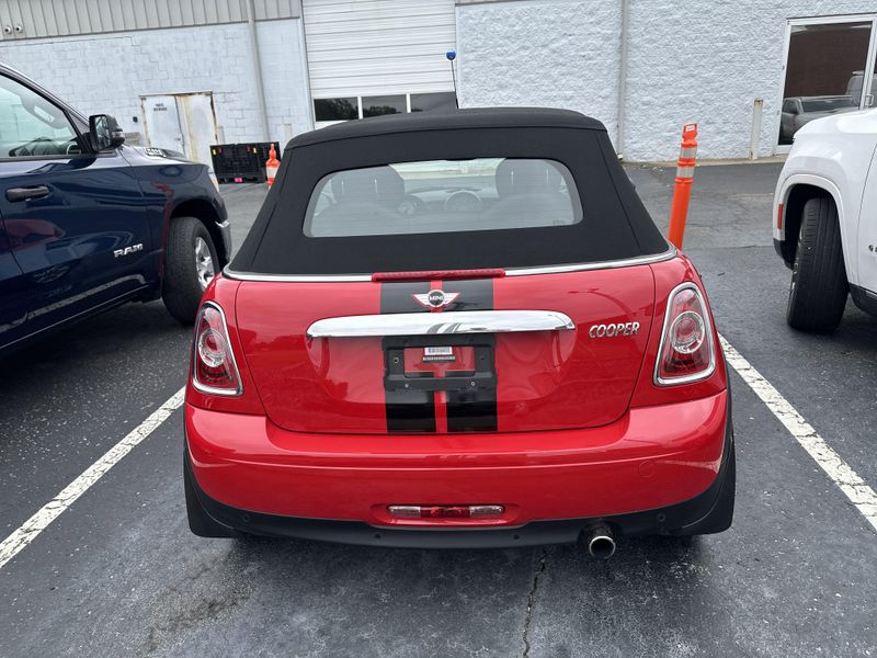 Used 2014 MINI Convertible Image 9