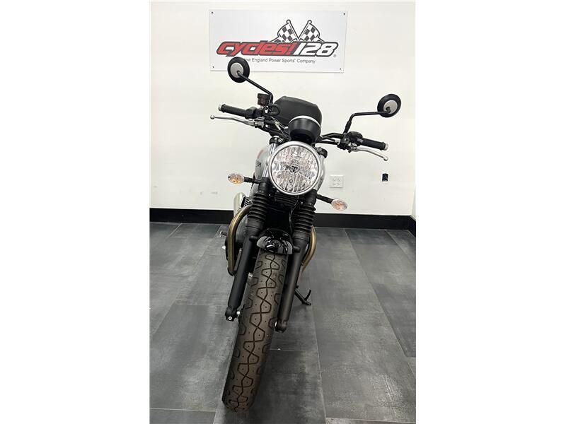 Used 2017 Triumph STREET TWIN Image 2