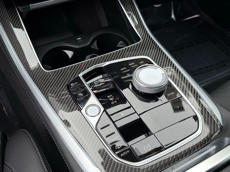 New 2026 BMW X5 M60iImage 25