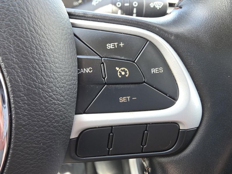 Used 2021 Jeep Compass LatitudeImage 22