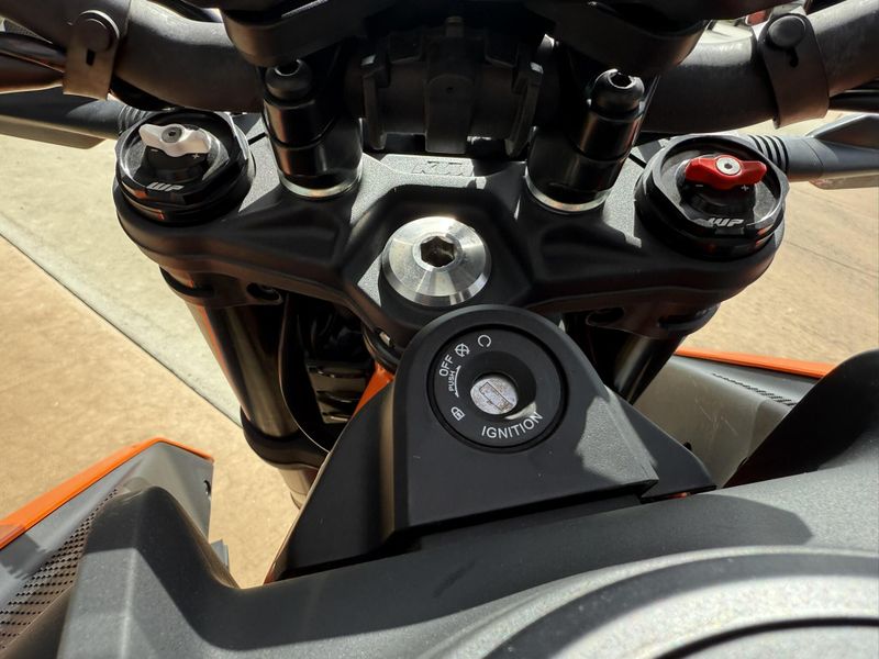 New 2025 KTM 390 DUKE Image 12