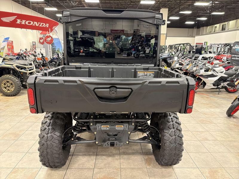 New 2025 Can-Am DEFENDER MAX LONE STAR CAB HD10 Image 15