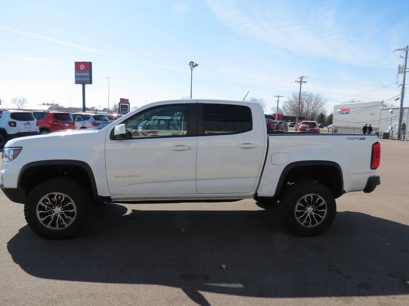 2022 Chevrolet Colorado ZR2 4x4 4dr Crew Cab 5 ft. SBImage 6