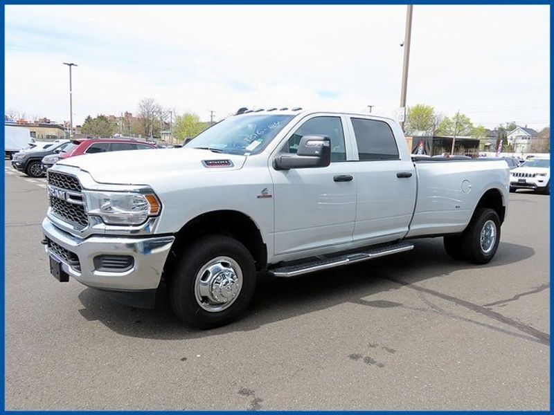 2024 RAM 3500 TradesmanImage 1