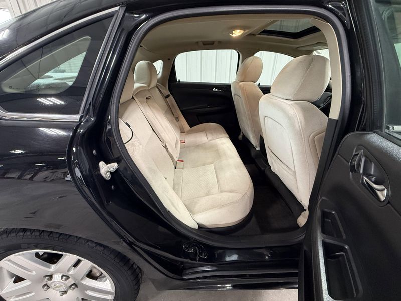 Used 2012 Chevrolet Impala LT FleetImage 8