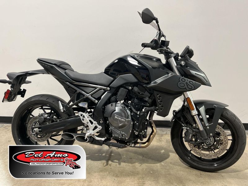 Used 2023 Suzuki GSX-8S Image 1