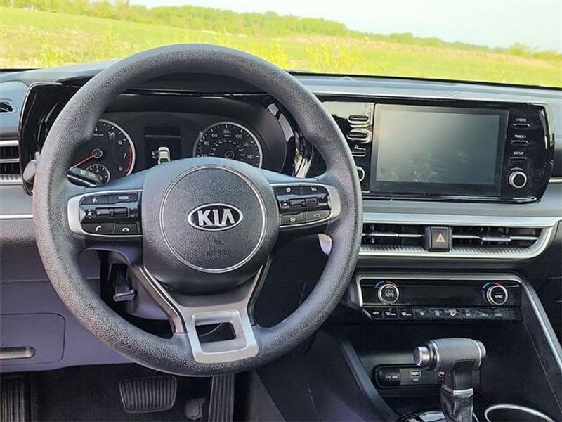 2021 Kia K5 LXImage 22