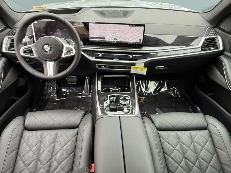 2026 BMW X7 xDrive40iImage 27