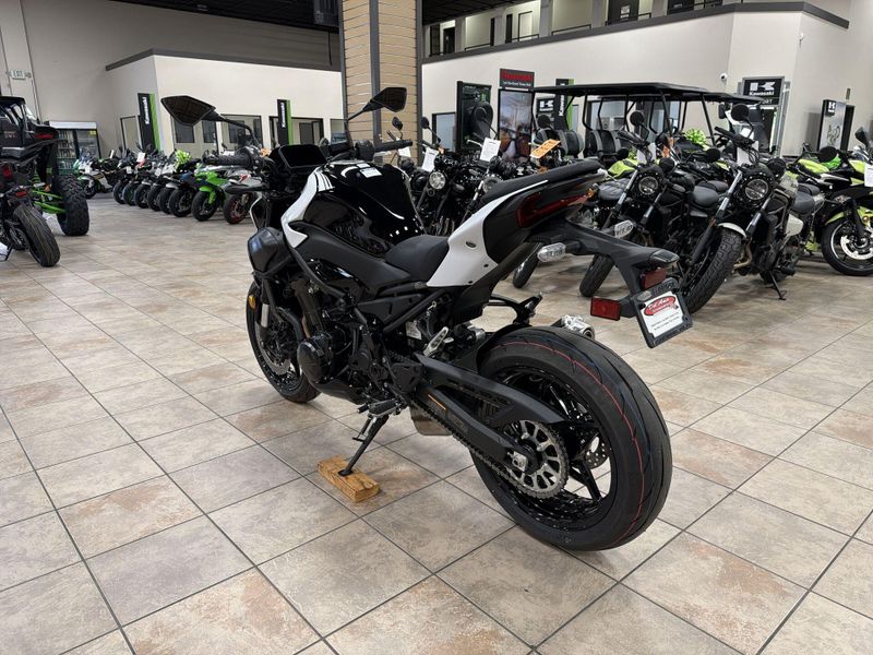 New 2026 Kawasaki Z900 ABS Image 15