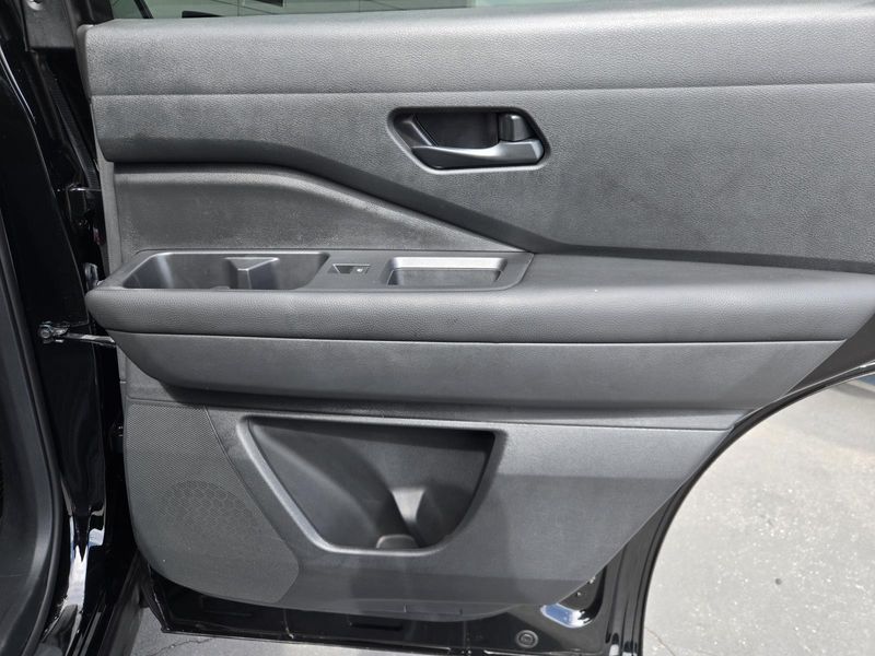 Used 2026 Nissan Pathfinder SV 2WD