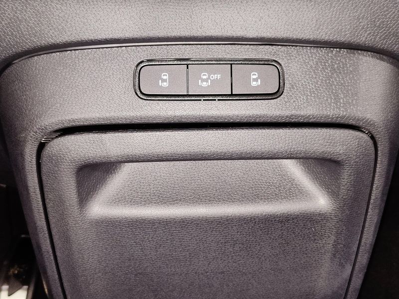 Used 2025 Volkswagen ID. Buzz Pro SImage 26