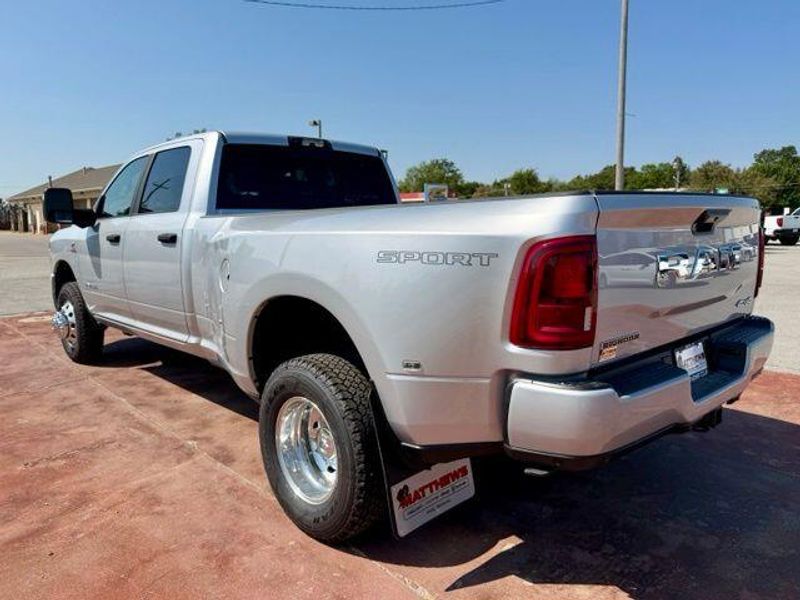 New 2027 RAM 3500 Big Horn Crew Cab 4x4 8