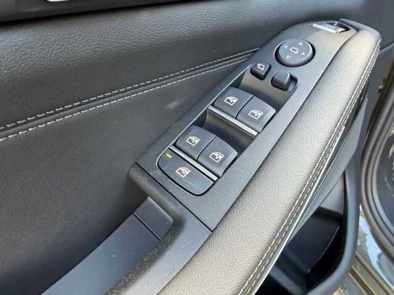 New 2026 BMW X5 sDrive40iImage 16