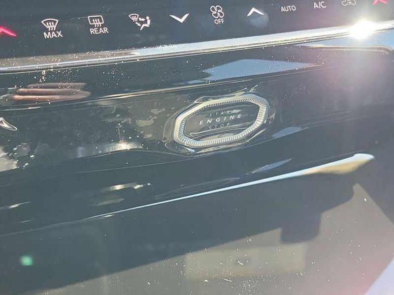 New 2026 Jeep Grand Cherokee Laredo Altitude 4x4